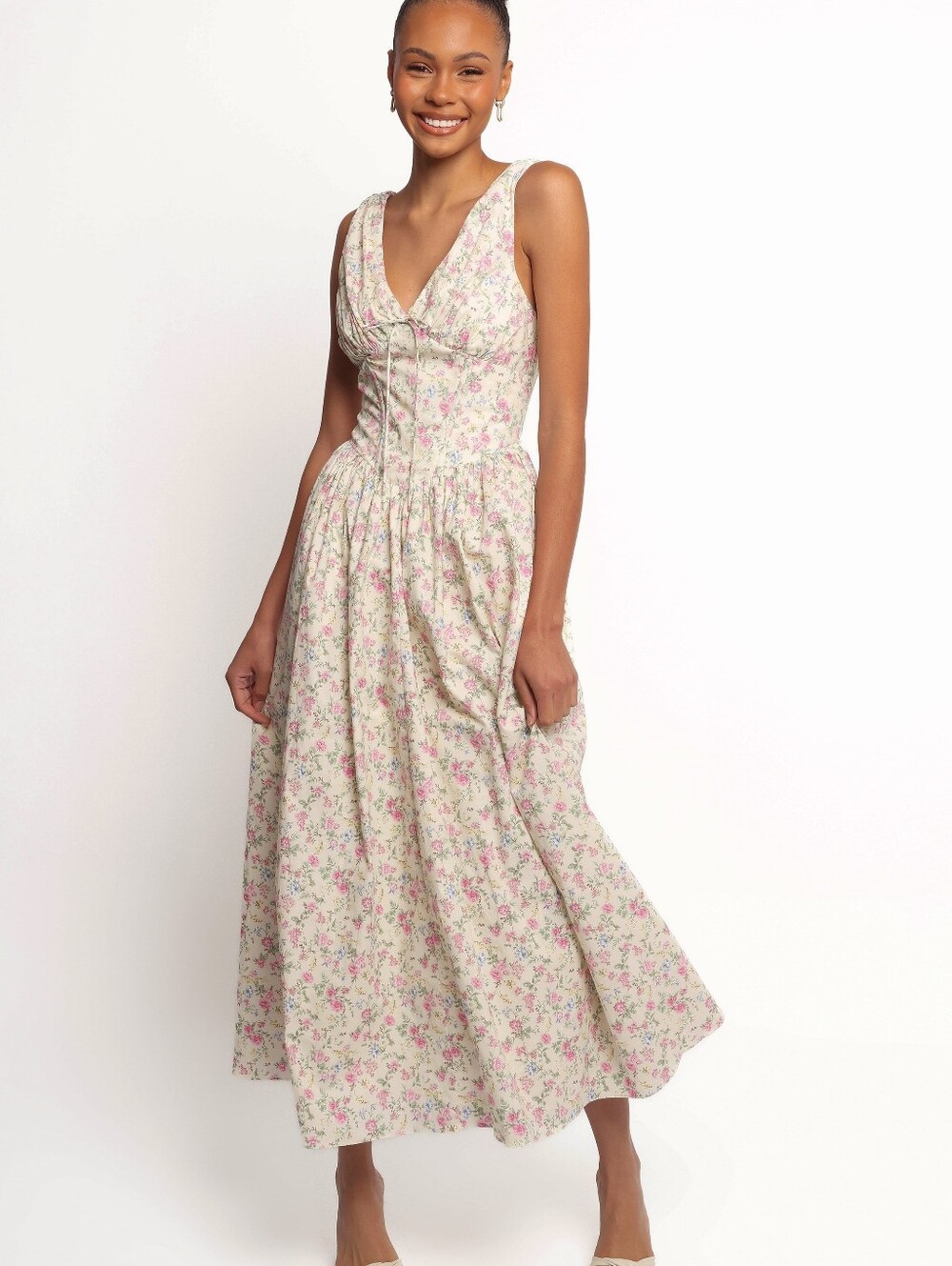 NWT Petal & Pup Veda Floral V-Neck Sleeveless Maxi Dress M
